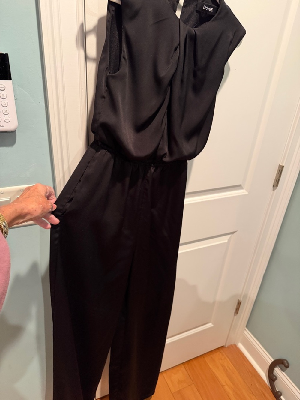 DO+BE Black Sleeveless V-Neck Jumpsuit with Elastic Waist